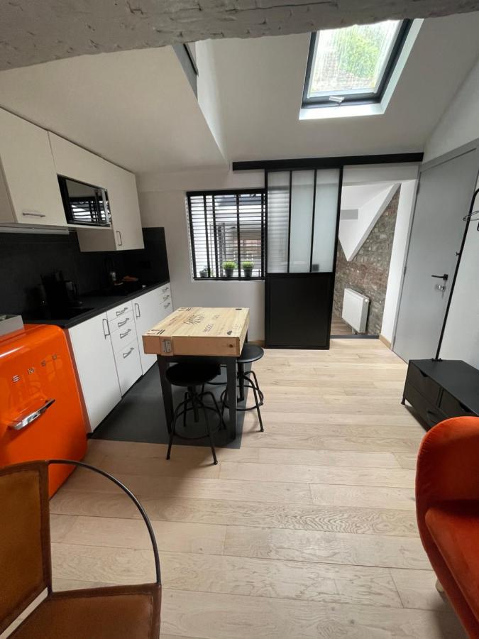 L'Enjambee Aparthotel Namur Bagian luar foto