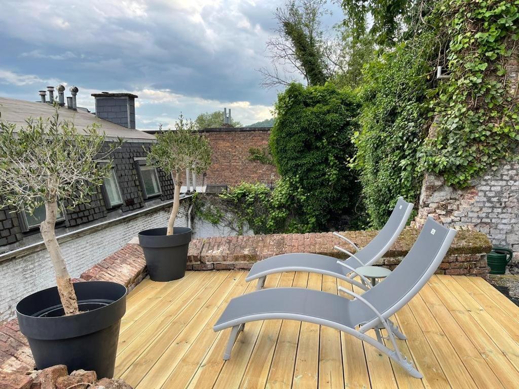 L'Enjambee Aparthotel Namur Bagian luar foto